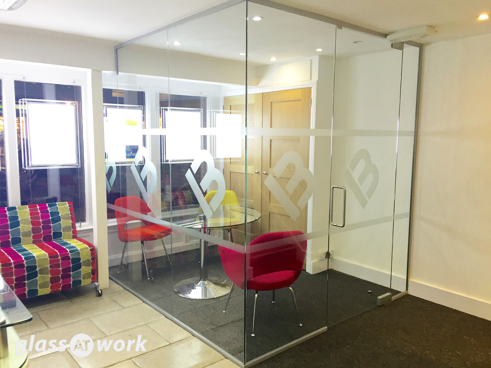 Single Glazed Frameless Glass Office Partitioning Single Glazed Frameless Glass Office Partitioning