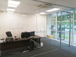 24|7 Home Rescue (Burnley, Lancashire): Office Frameless Glass Wall With Soundproof Glazing