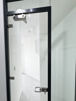 Three Oceans Ltd (Islington, London): Glass Office Partitions and Standalone Glass Doors
