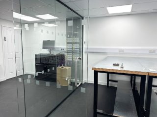 3DCM Ltd (Chichester, West Sussex): Toughened Glass Partition With Double Doors