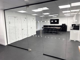 3DCM (Chichester, West Sussex): Frameless Glass Office Partitions