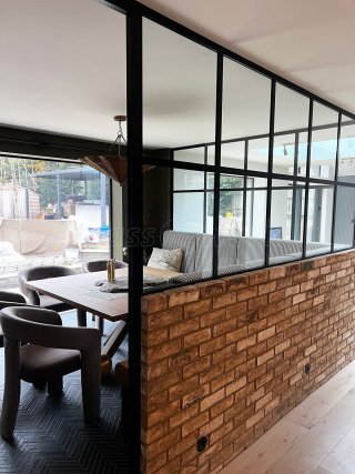 9stories Interior Design (Sevenoaks, Kent): T-Bar Black Framed Glass Corner Room with Half Height Wall