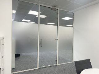 AC Fashion Design (Hammersmith, London): Glass Office Partition With Central Door
