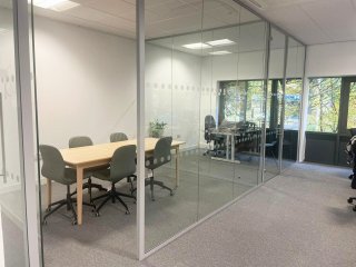 Ashberry Healthcare (Harpenden, Hertfordshire): Toughened Glass Corner Offices