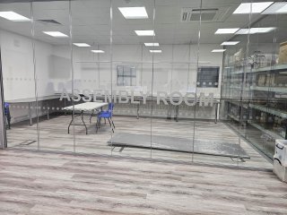 Assembly Room (Milton Keynes, Buckinghamshire): Double Glazed Acoustic Glass Corner Room