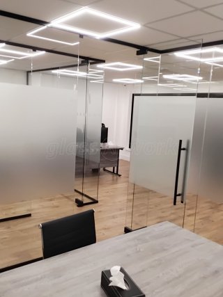 Bluepark Management (Salford, Greater Manchester): Partition Glass Office Fit-out