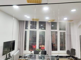 Brandbassador (Hackney, London): Single Glazed Acoustic Glass Room Divider Office Partition