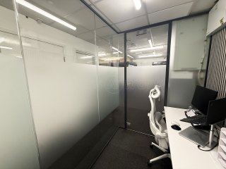 CL B-Connected (Rotherham, South Yorkshire): Office Pod Glass Partition With Soundproof Glazing