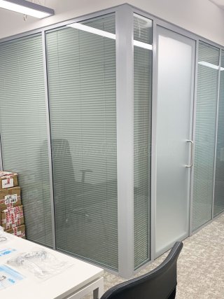 COYS Construction (Greenford, London): Acoustic Double Glazed Corner Office With Blinds