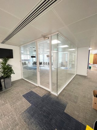 Chartered Society of Physiotherapy (Holborn, London): Double Glazed Glass Offices With Acoustic Glazing