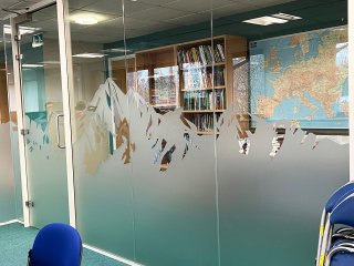 Cicerone Press Ltd (Kendal, Cumbria): Glass Meeting Room Using Acoustic Laminated Glazing