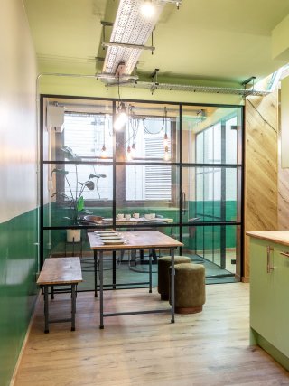 EMD Holding Group (Shoreditch, London): T-Bar Black Framed Glass Meeting Room