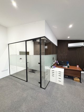 Ekoflow (Stonehouse, Gloucestershire): Acoustic Glass Office Corner Room