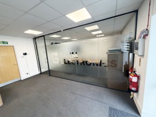 Farm Electronics (Grantham, Lincolnshire): Acoustic Glass Office Partition