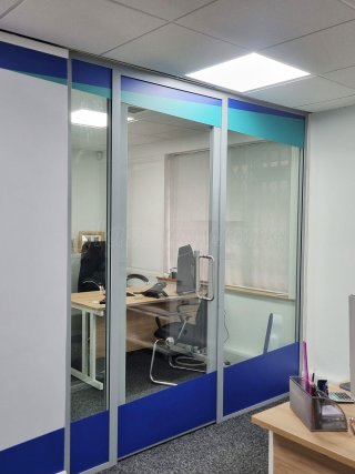 Henson Crisp (Peterborough, Cambridgeshire): Double Glazed Acoustic Glass Office Partition and Door