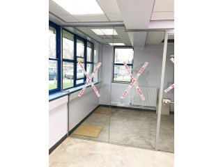 Clovemead Ltd (Chester, Chesh​ire): Hospital Glass Office Walls