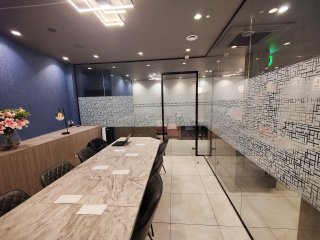 IAC One (Peterborough, Cambridgeshire): Restaurant Glass Partition