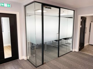 Intex Facades (Mansfield, Nottinghamshire): Laminated Acoustic Glass Corner Room With Bespoke Opal Frost Film