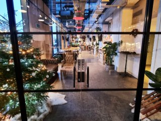 Jim & Tonic (Stratford, London): T-Bar Aluminium Black Framed Glass Double Doors