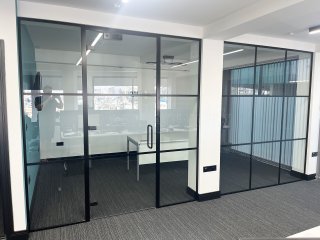 King Welsh (Plymouth, Devon): T-bar Glass Office Front With Door