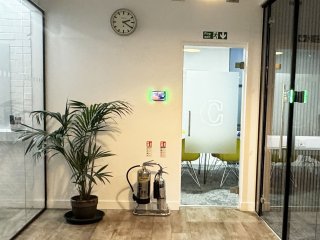 LS Studio London (Clerkenwell, London): Interior Standalone Glass Office Door