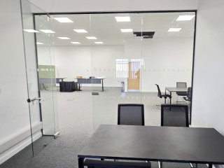 Liniar (Denby, Derbyshire): Glass Office Rooms with Anthracite Grey Trackwork