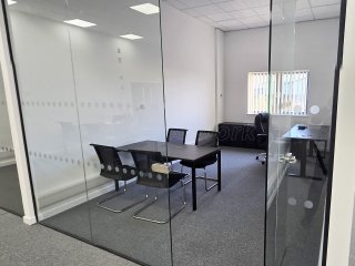 Liniar (Denby, Derbyshire): Glass Office Rooms with Anthracite Grey Trackwork