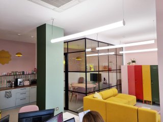 Mustard Made (Camden, London): T-Bar Black Aluminium Framed Glass Corner Room