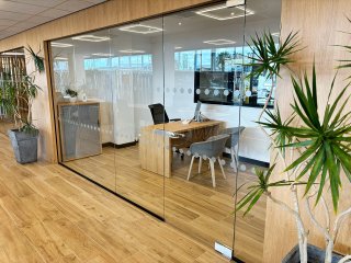 NK Motors [Kia Derby] (Derby, Derbyshire): Car Showroom and Glass Office Partitions
