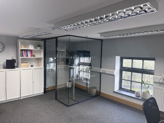 Penguin Learning (Church Broughton, Derbyshire): Toughened Glass Office Pod