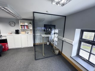 Penguin Learning (Church Broughton, Derbyshire): Toughened Glass Office Pod