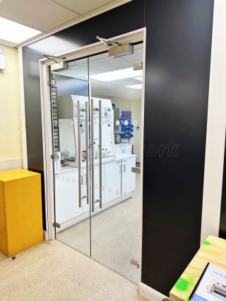 Polymer Systems Technology (High Wycombe, Buckinghamshire): Toughened Glass Double Doors