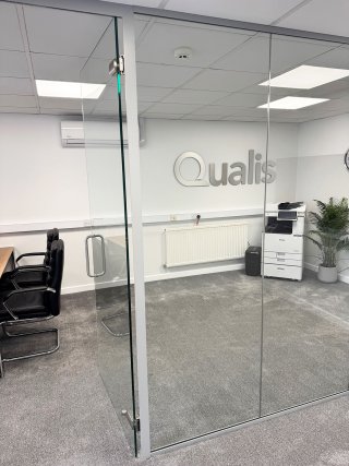 Qualis Packaging (Newcastle Under Lyme, Staffordshire): Laminated Acoustic Glass Office Screen