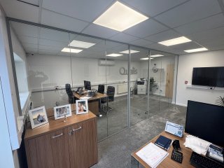 Qualis Packaging (Newcastle Under Lyme, Staffordshire): Laminated Acoustic Glass Office Screen