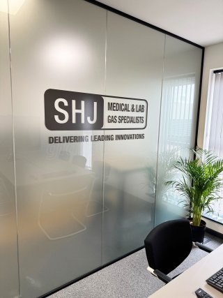 SHJ (Rotherham, South Yorkshire): Multiple Acoustic Glass Partition Offices