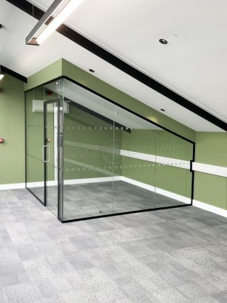 SP Construction Essex (Basildon, Essex): Glass Corner Office Under Pitched Roof