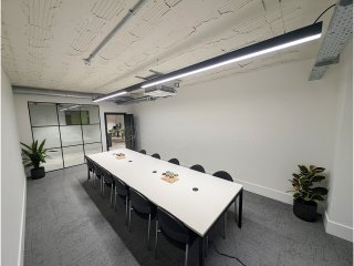 Scaeva Group (Leeds, West Yorkshire): Acoustic Glass T-Bar Office Screen