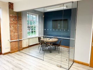 Signs Express (Norwich, Norfolk): Glass Office Interior Corner Room With Notching