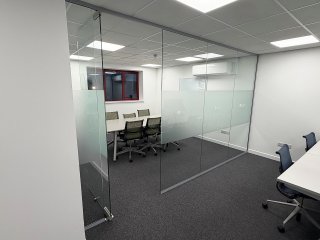 Tecch Limited (Milton Keynes, Buckinghamshire): Frameless Glass Office Partition