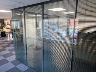 Techbuyer (Harrogate, North Yorkshire): Double Glazed Office With Blinds