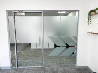 Leyden Kirby Associates (Radcliffe, Manchester): Laminated Acoustic Glass Office Front