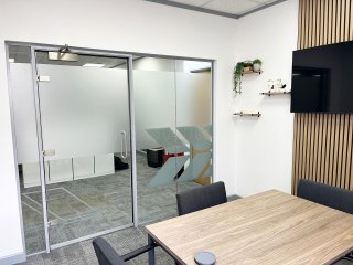 Leyden Kirby Associates (Radcliffe, Manchester): Laminated Acoustic Glass Office Front
