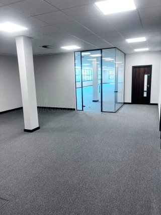 Trinity Facilities Management (Shoreditch, London): Laminated Acoustic Glass Office Partitions