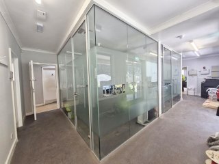 Urm Group (Knottingley, West Yorkshire): Toughened Glass Partition Offices
