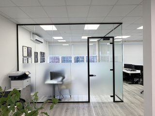 VPC Accountants (Harrow, Greater London): Acoustic Glass Corner Offices