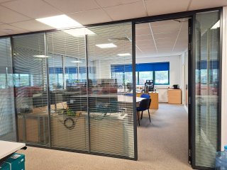 Wingnut Utilities (Chorley, Lancashire): Acoustic Double Glazed Glass Partitioning With Blinds