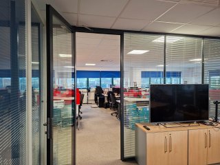 Wingnut Utilities (Chorley, Lancashire): Acoustic Double Glazed Glass Partitioning With Blinds