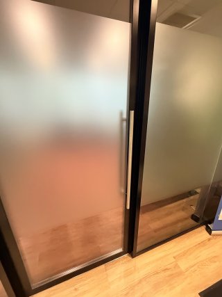 Yeo Valley Farms (Bristol, North Somerset): Double Glazed Acoustic Glass Office Partition and Door