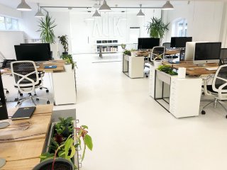 Agency UK (Bath, Somerset): Corner Room and Glazed Office Wall