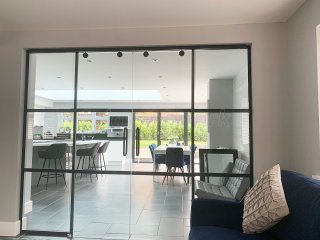 Domestic Project (Ampthill, Bedfordshire): Slimline T-Bar Anthracite Grey Framed Glazing With Frameless Glass Sliding Doors